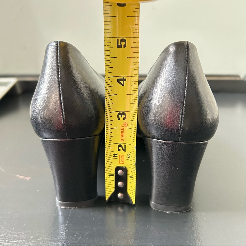 NWOB Stuart Weitzman Chic Pump Black Nappa Leather Heels Size 9.5N (Narrow) - Picture 10 of 10